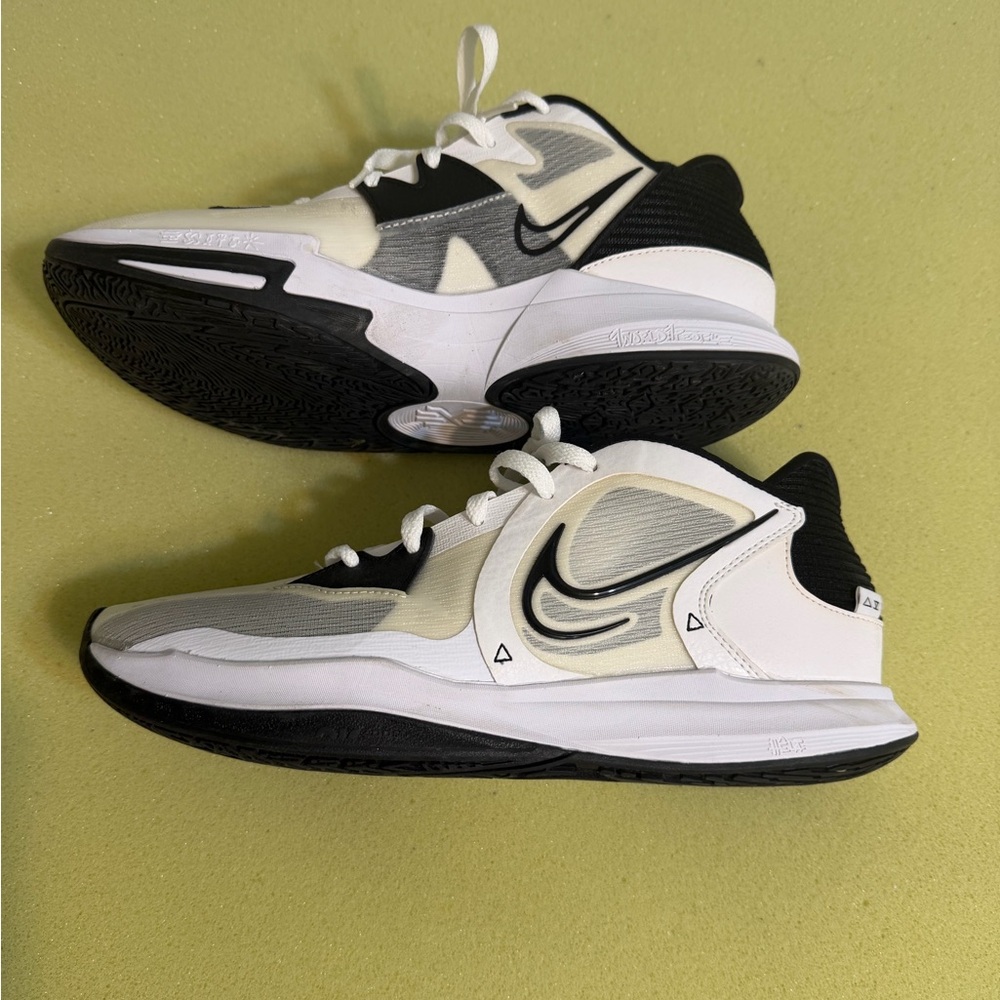 Nike Black and White Sneakers